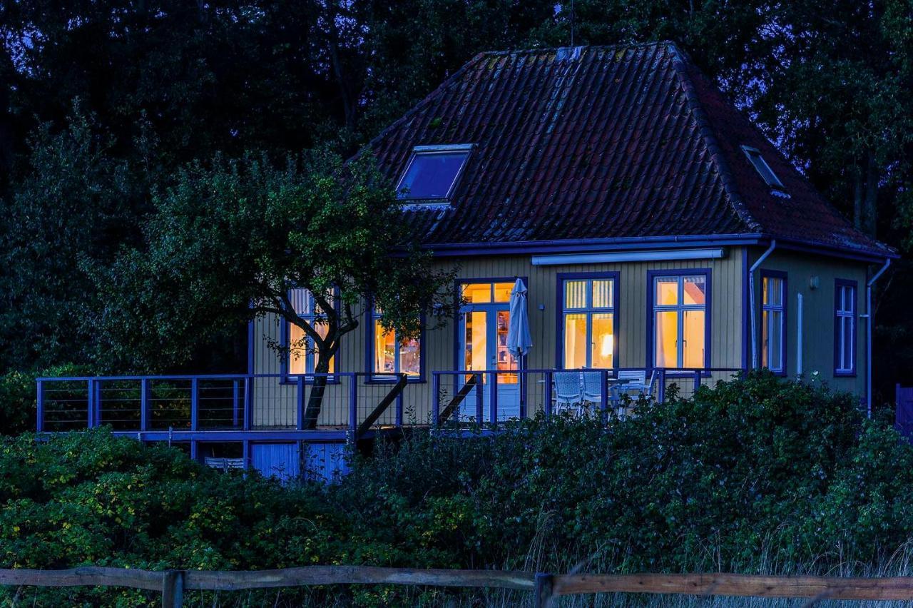 Skaerven Beachfront Apartments And Cottage Nyborg Buitenkant foto
