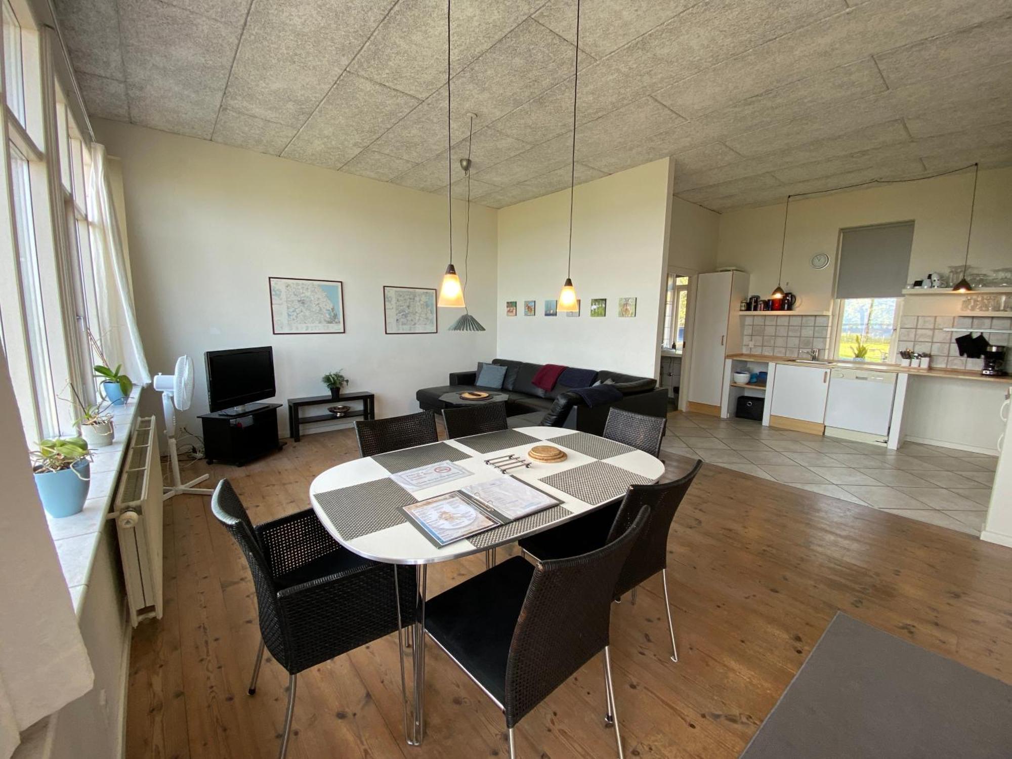 Skaerven Beachfront Apartments And Cottage Nyborg Buitenkant foto